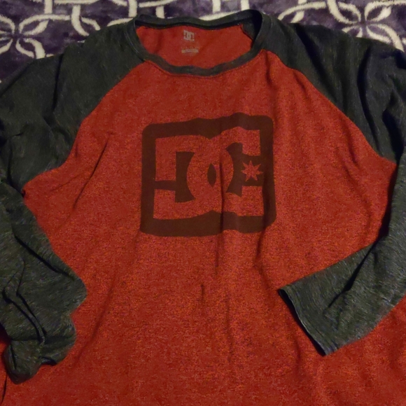 Multiple Tshirts - Picture 2 of 5